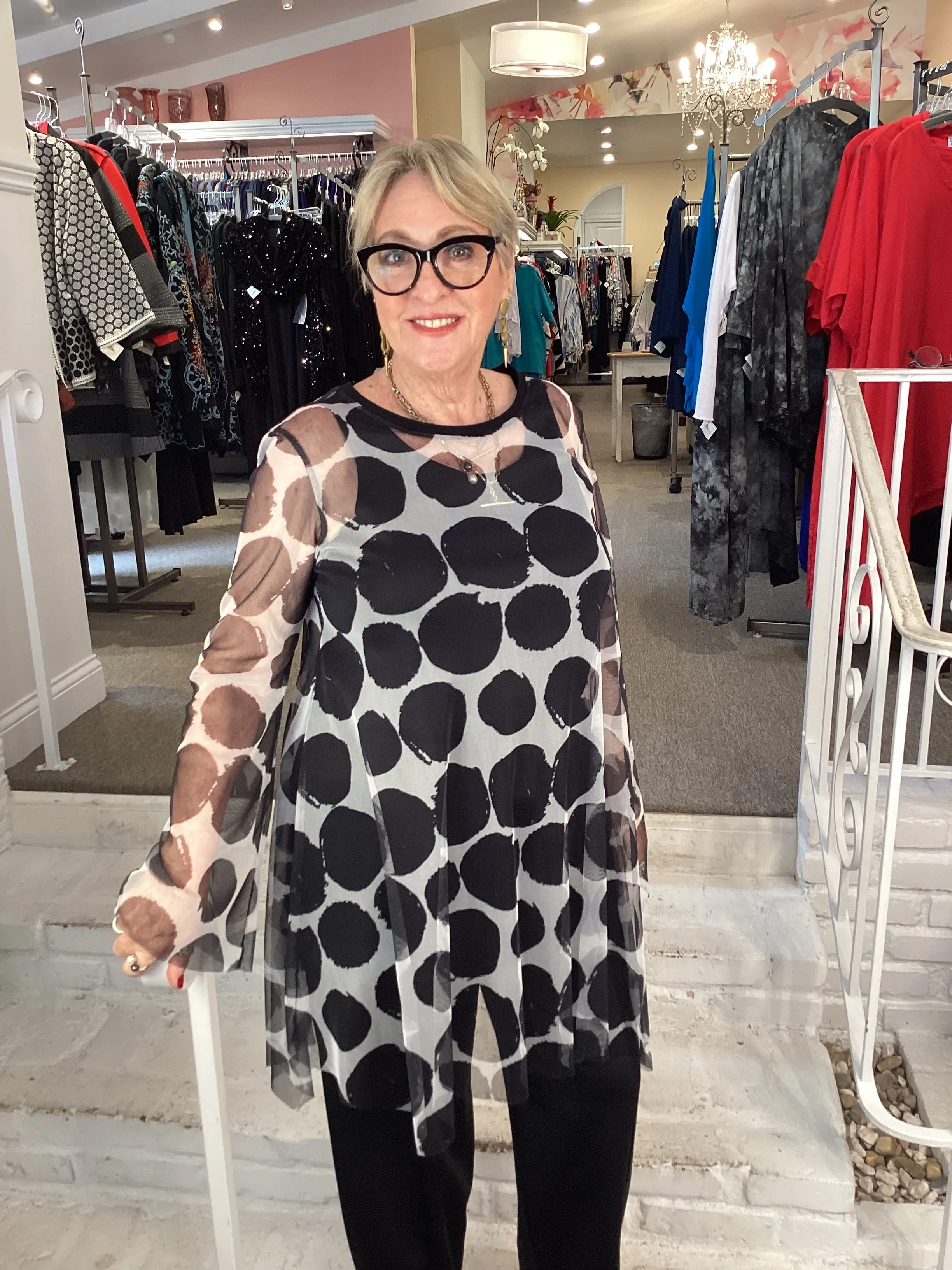 103 ECLIPSE MESH DOT BLACK & WHITE TUNIC