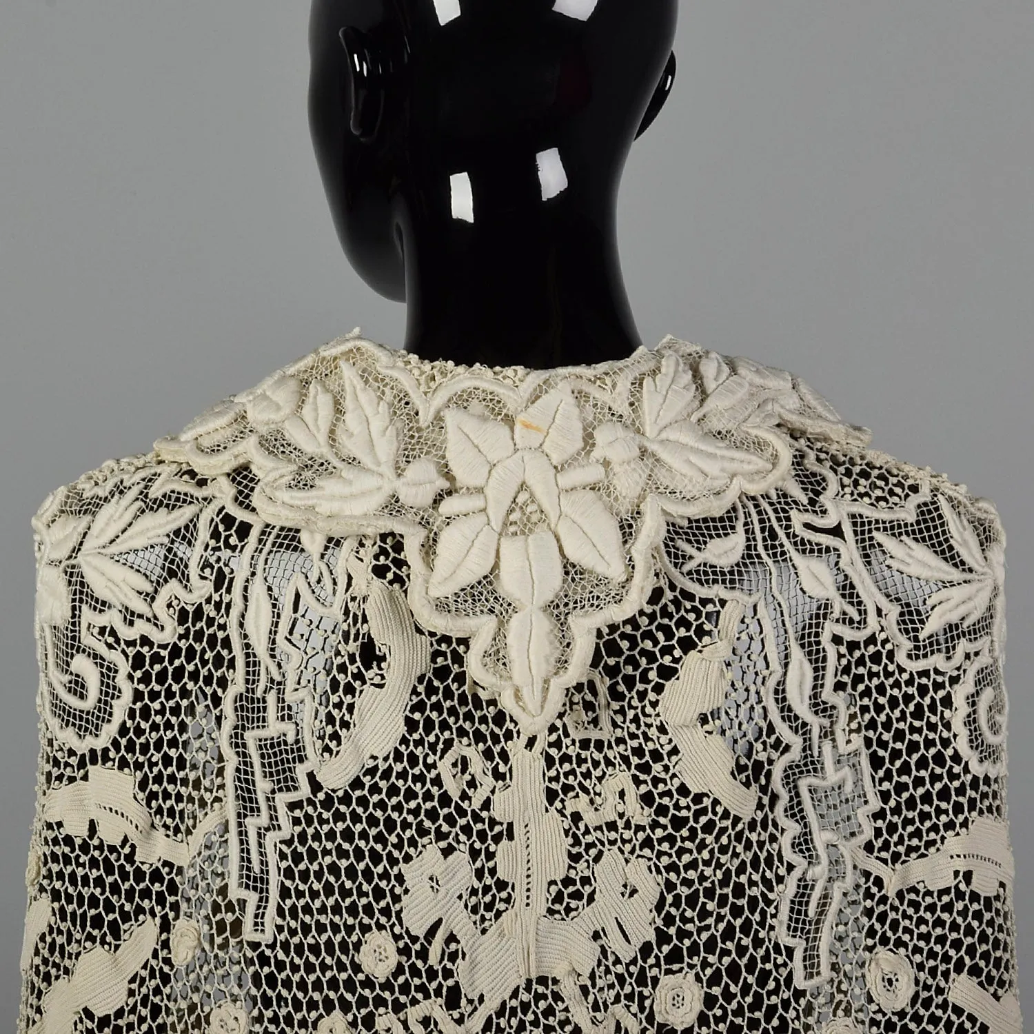 1910s Belle Epoque Antique Guipure Lace Cape