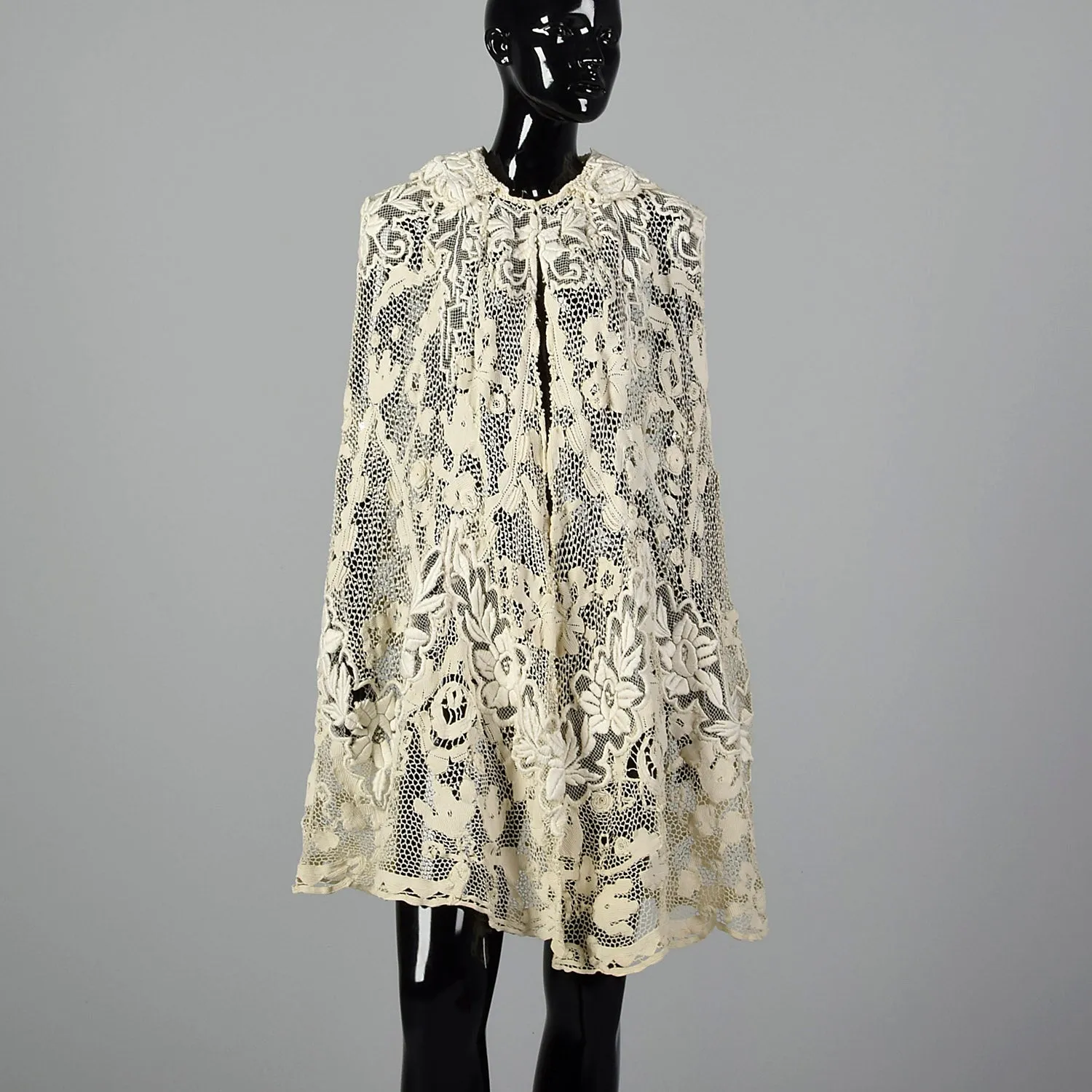 1910s Belle Epoque Antique Guipure Lace Cape
