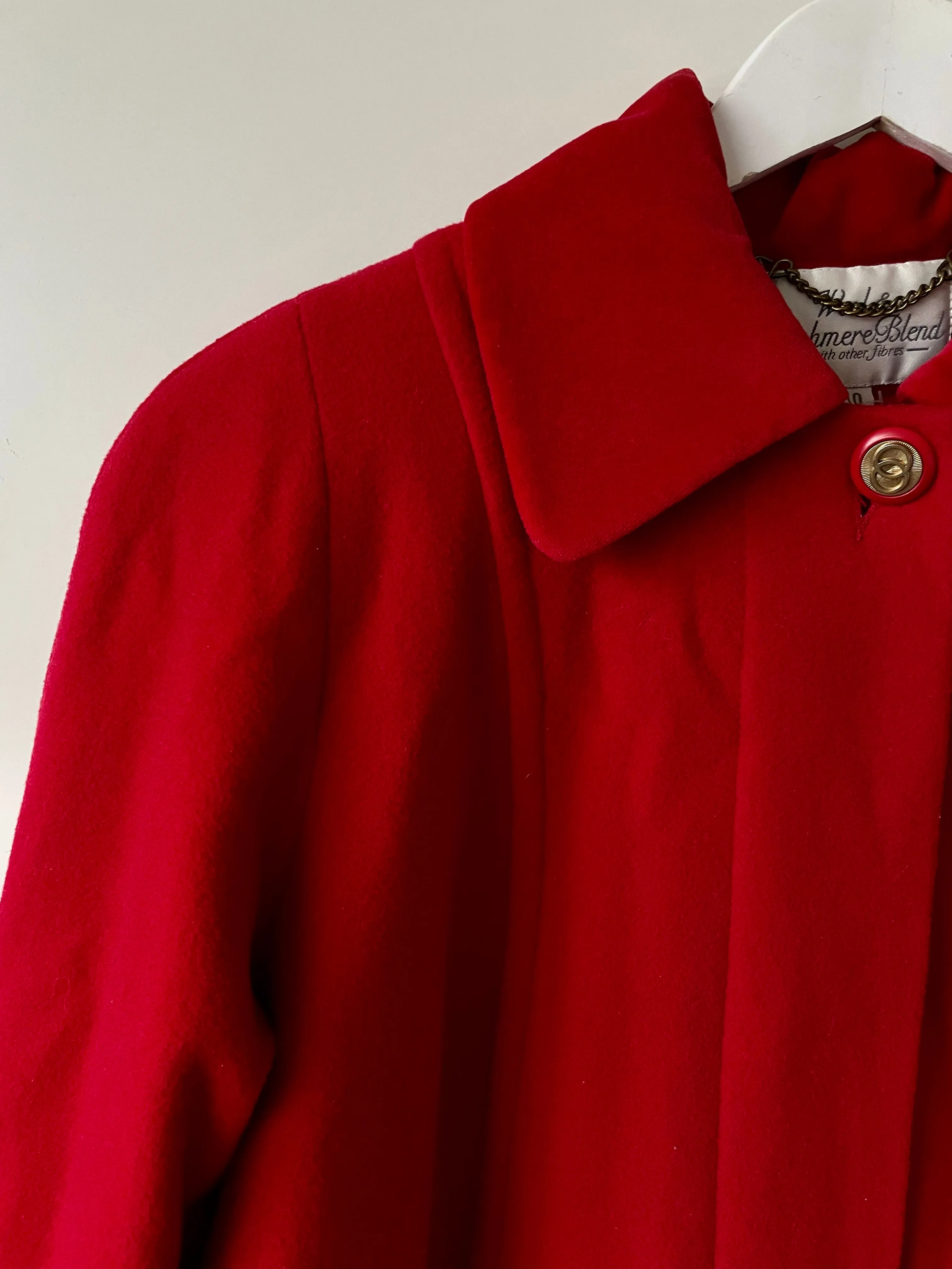 Cherry red vintage cashmere blend ladies vintage coat Medium M