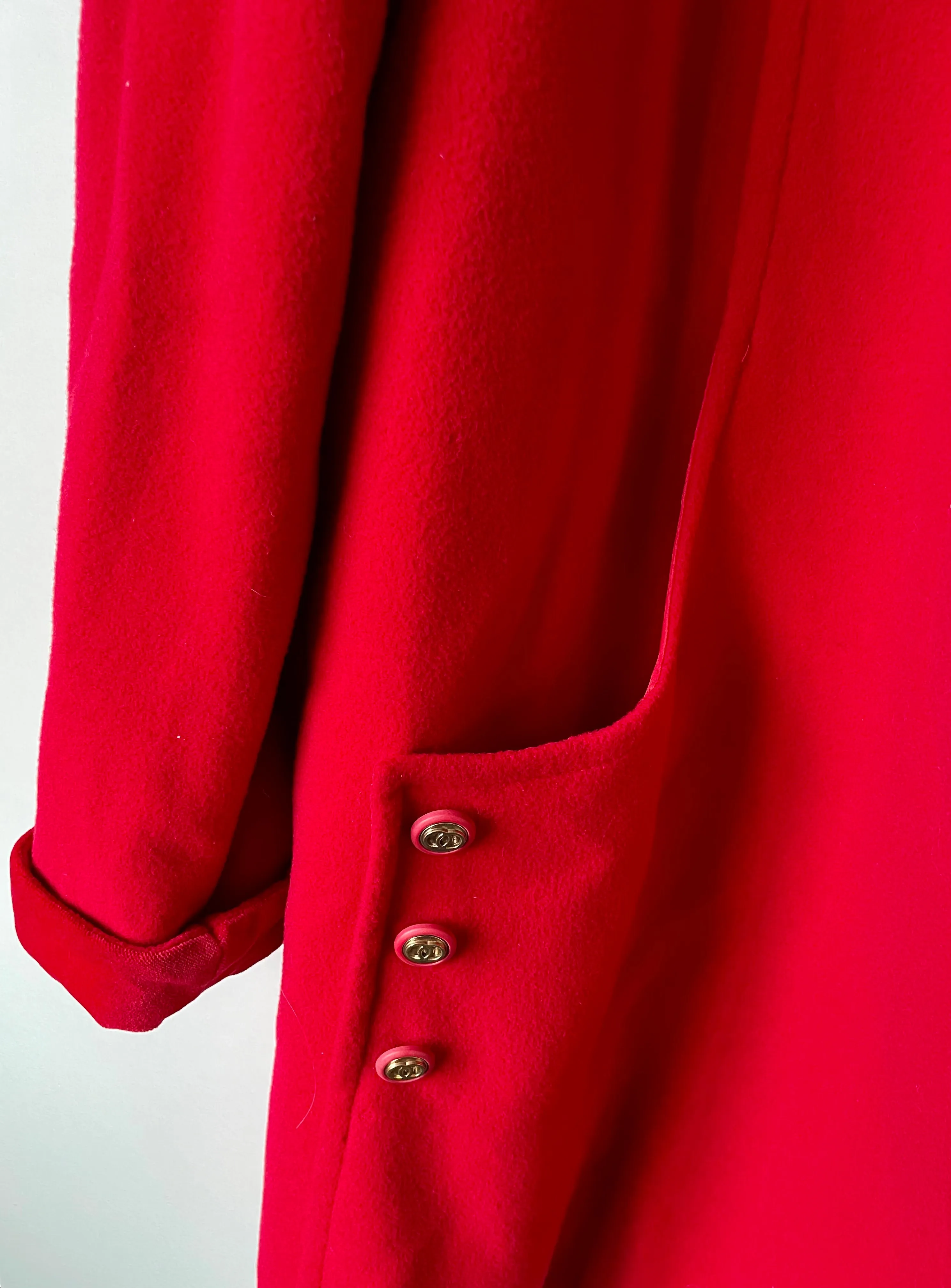 Cherry red vintage cashmere blend ladies vintage coat Medium M