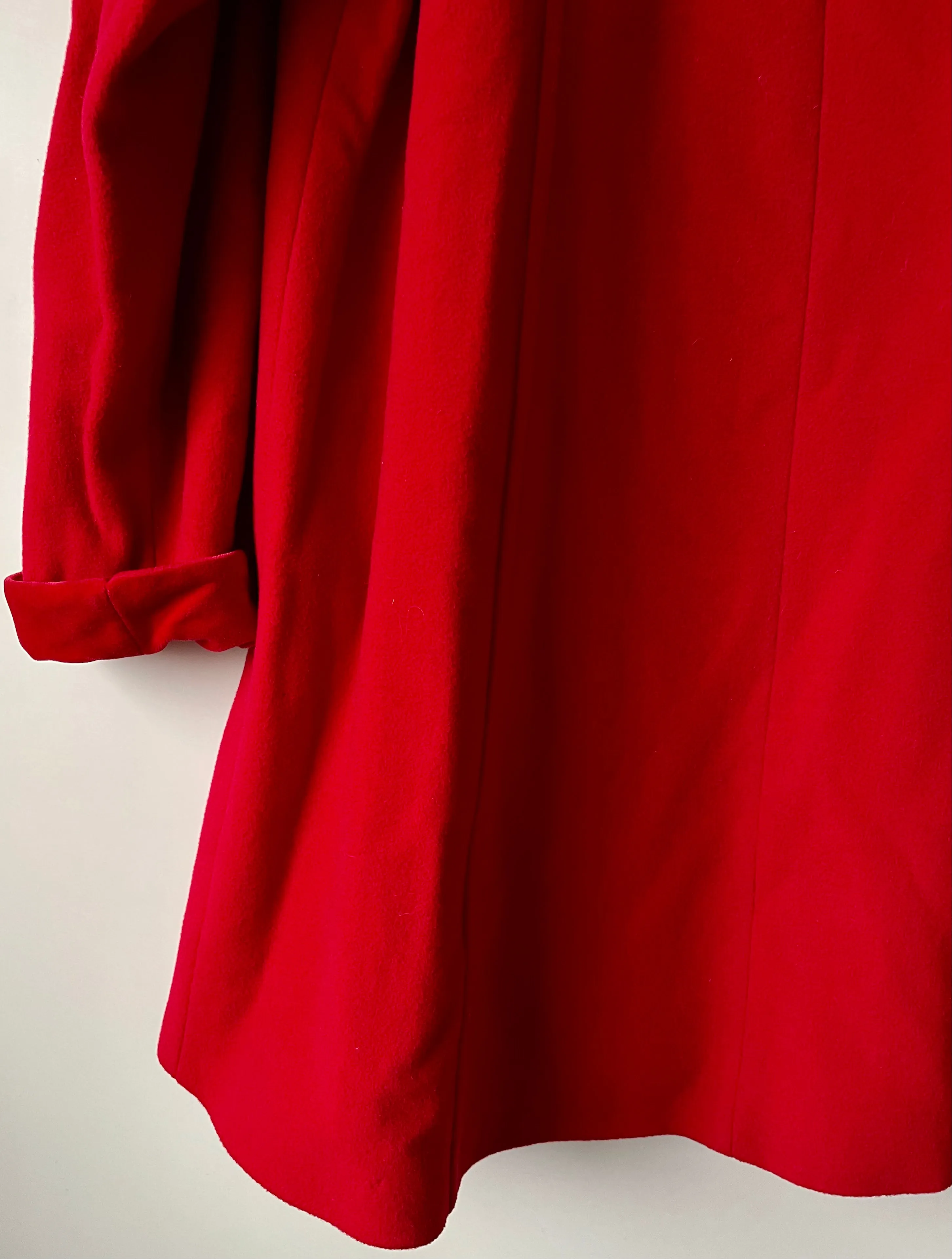 Cherry red vintage cashmere blend ladies vintage coat Medium M