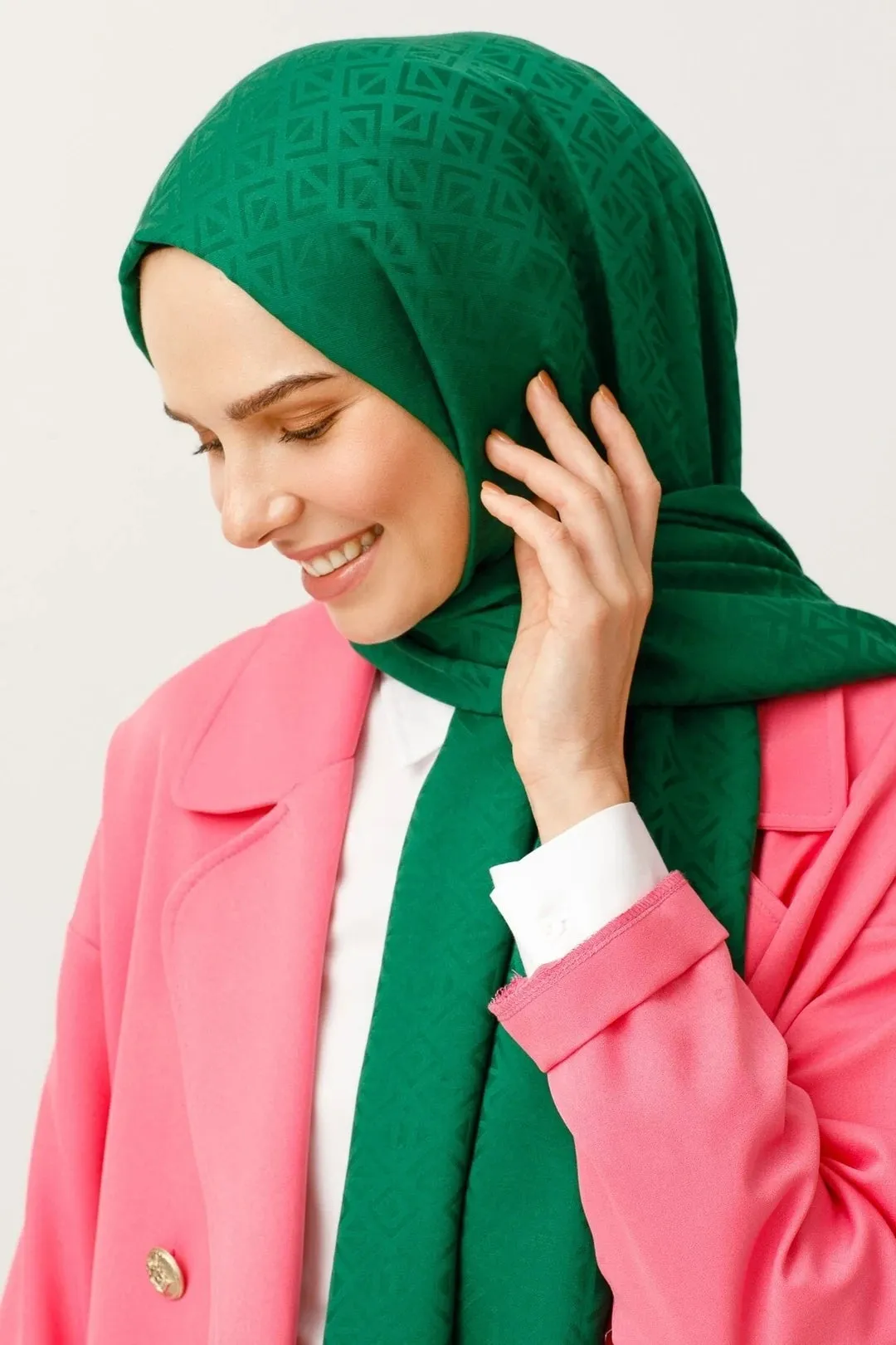 Dark Benetton Green Triangle Pattern Cotton Jacquard Hijab