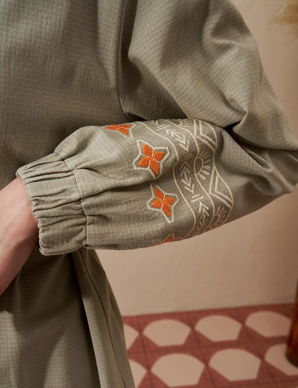 Embroidered Linen Double Suit Reseda Green