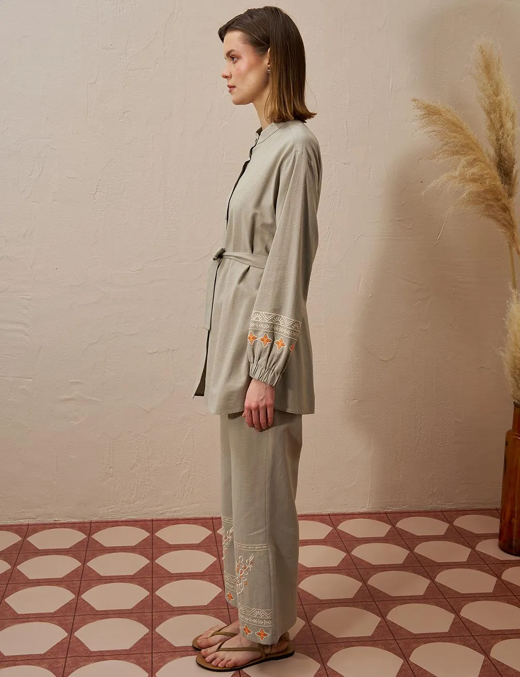 Embroidered Linen Double Suit Reseda Green