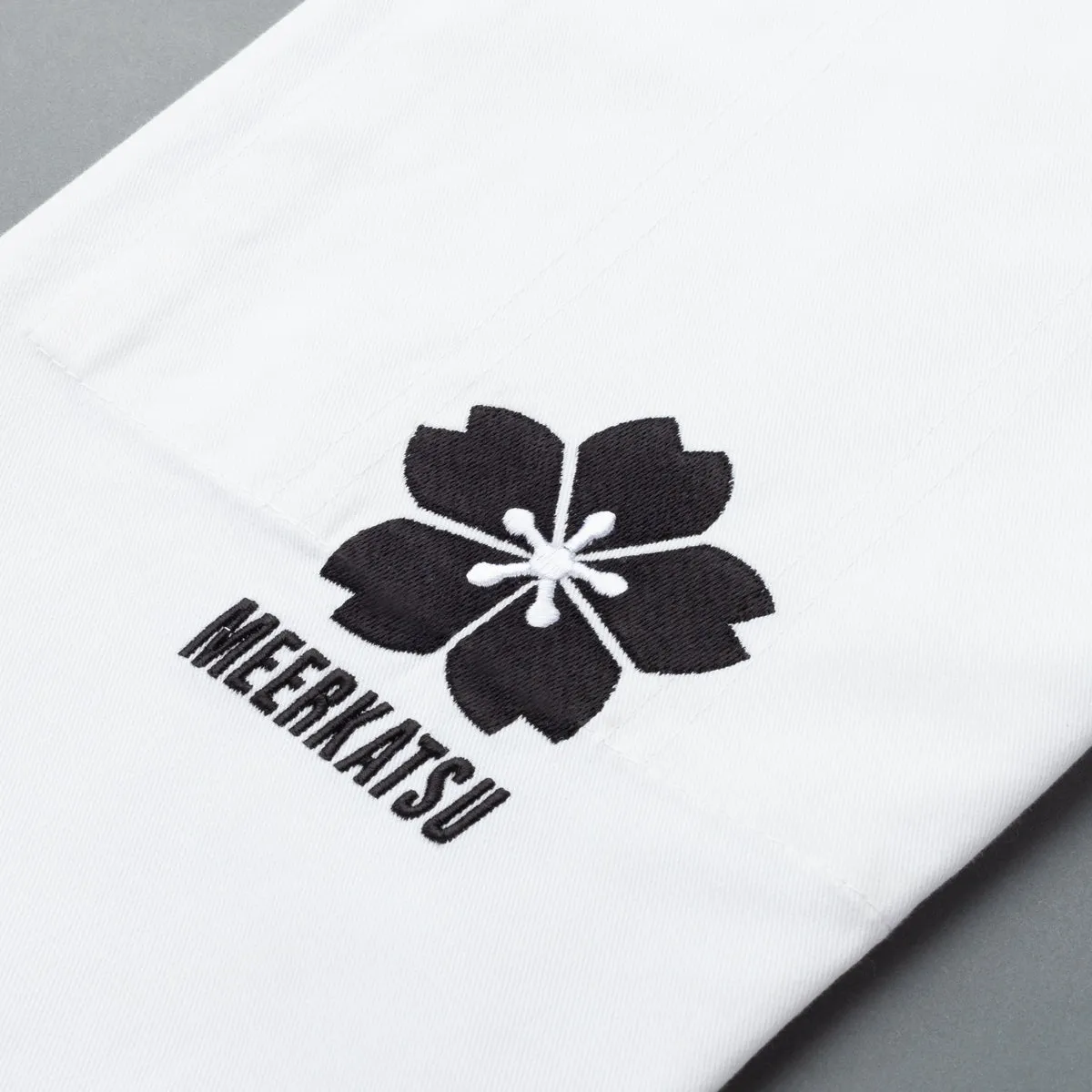 Meerkatsu Laughing Hannya Kimono -White