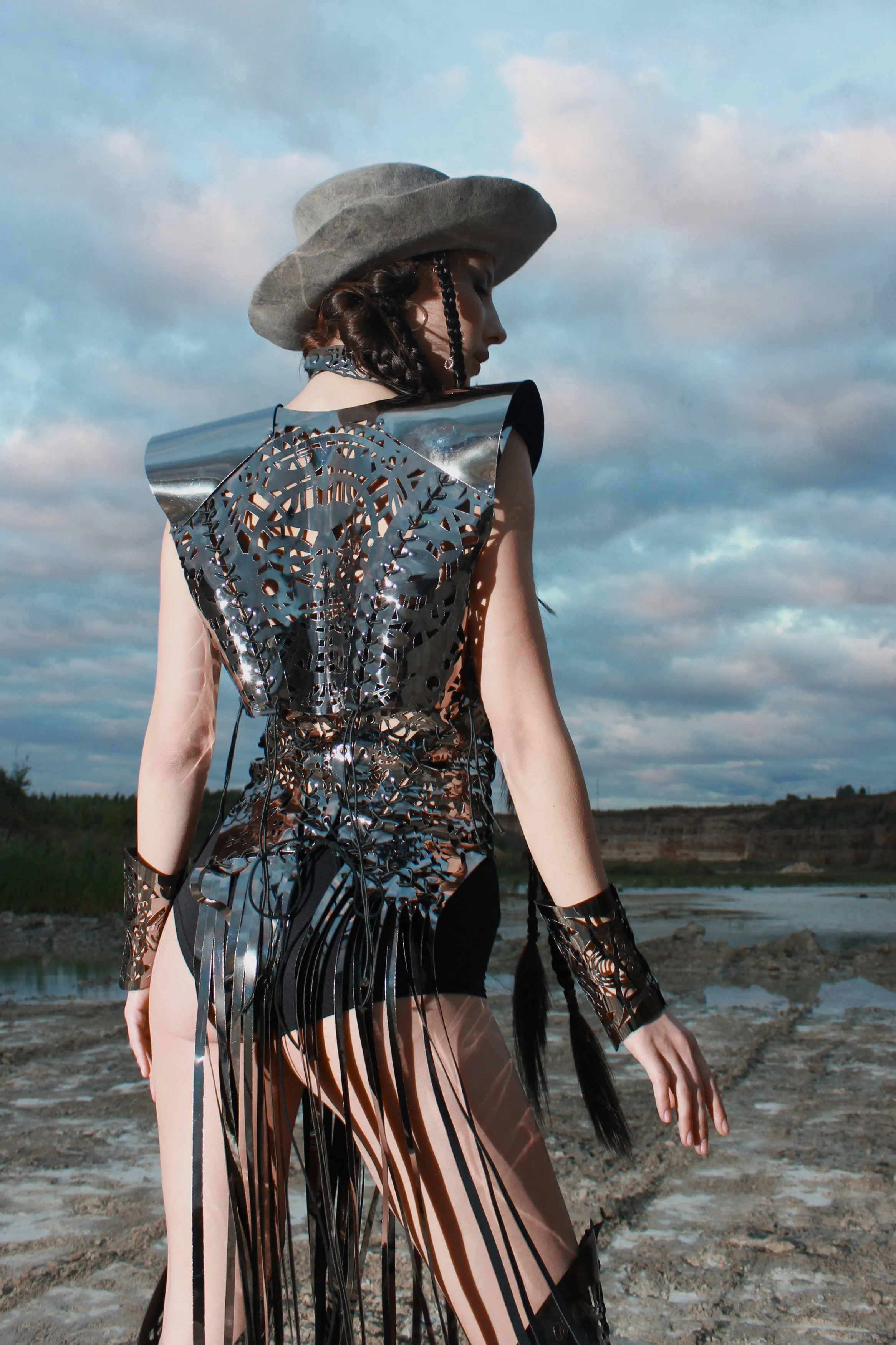 Mirror eco-leather vest