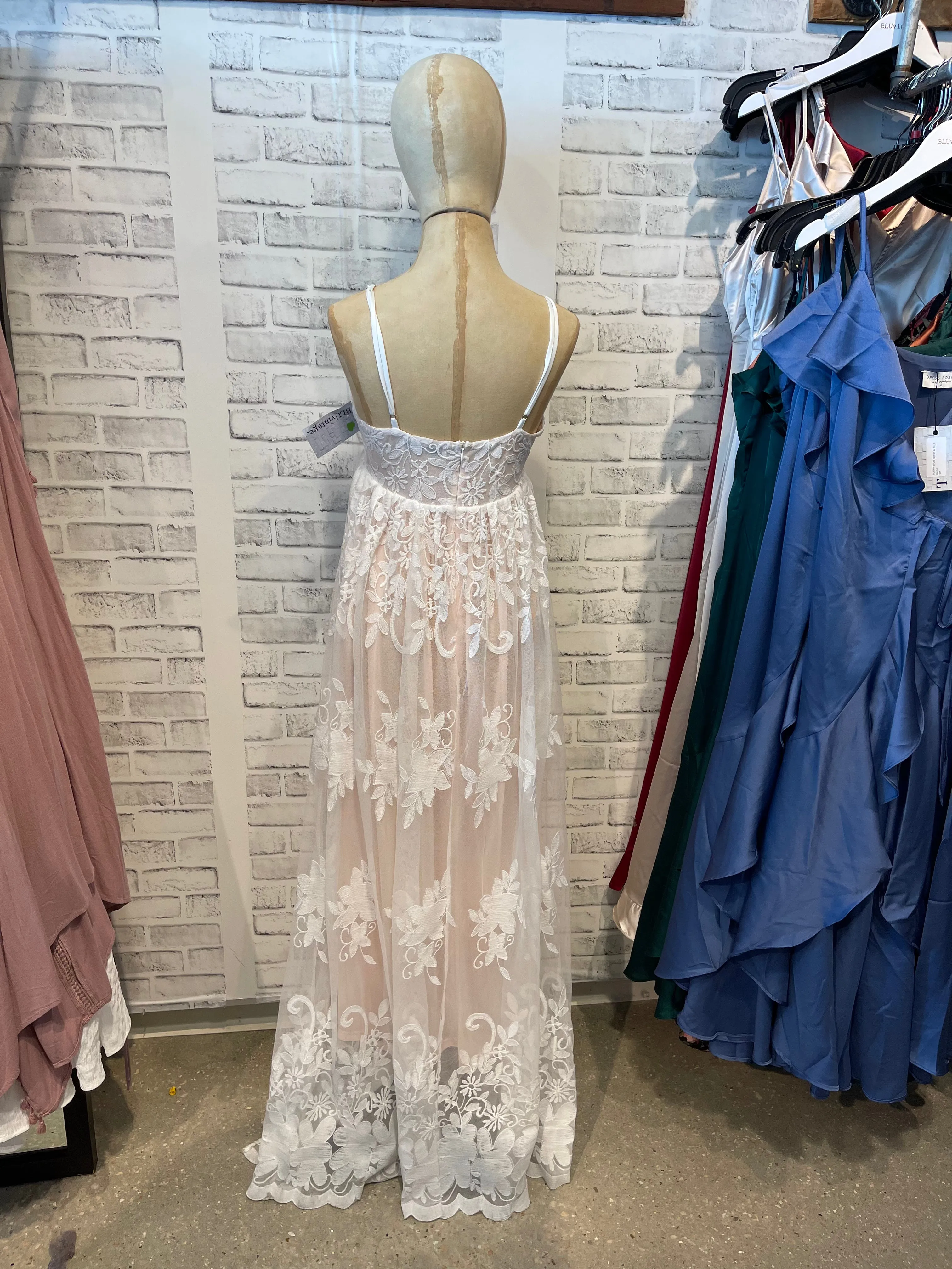 Phyllis Lace Maxi Dress
