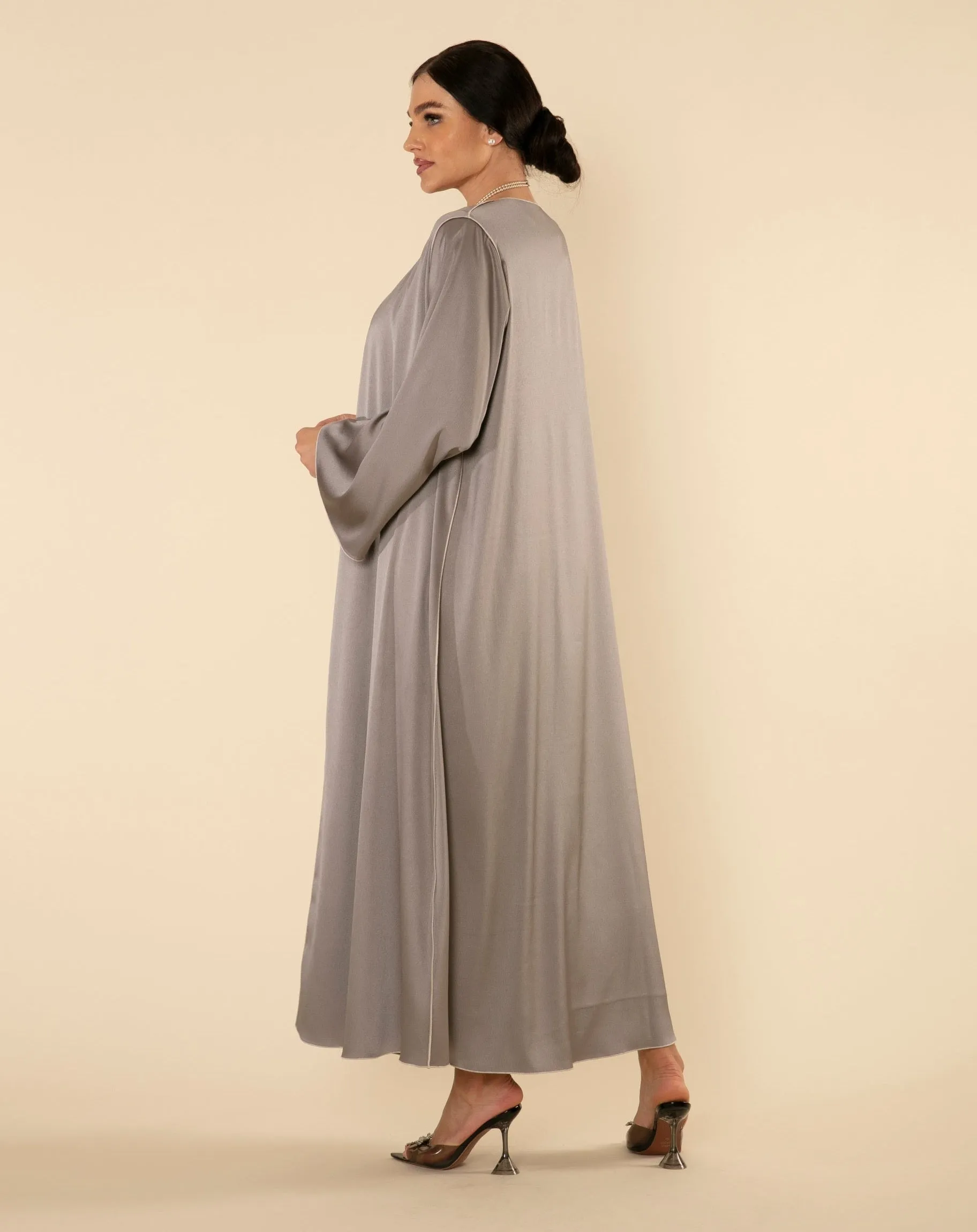 ROYAL SILK ABAYA SET IN GREY