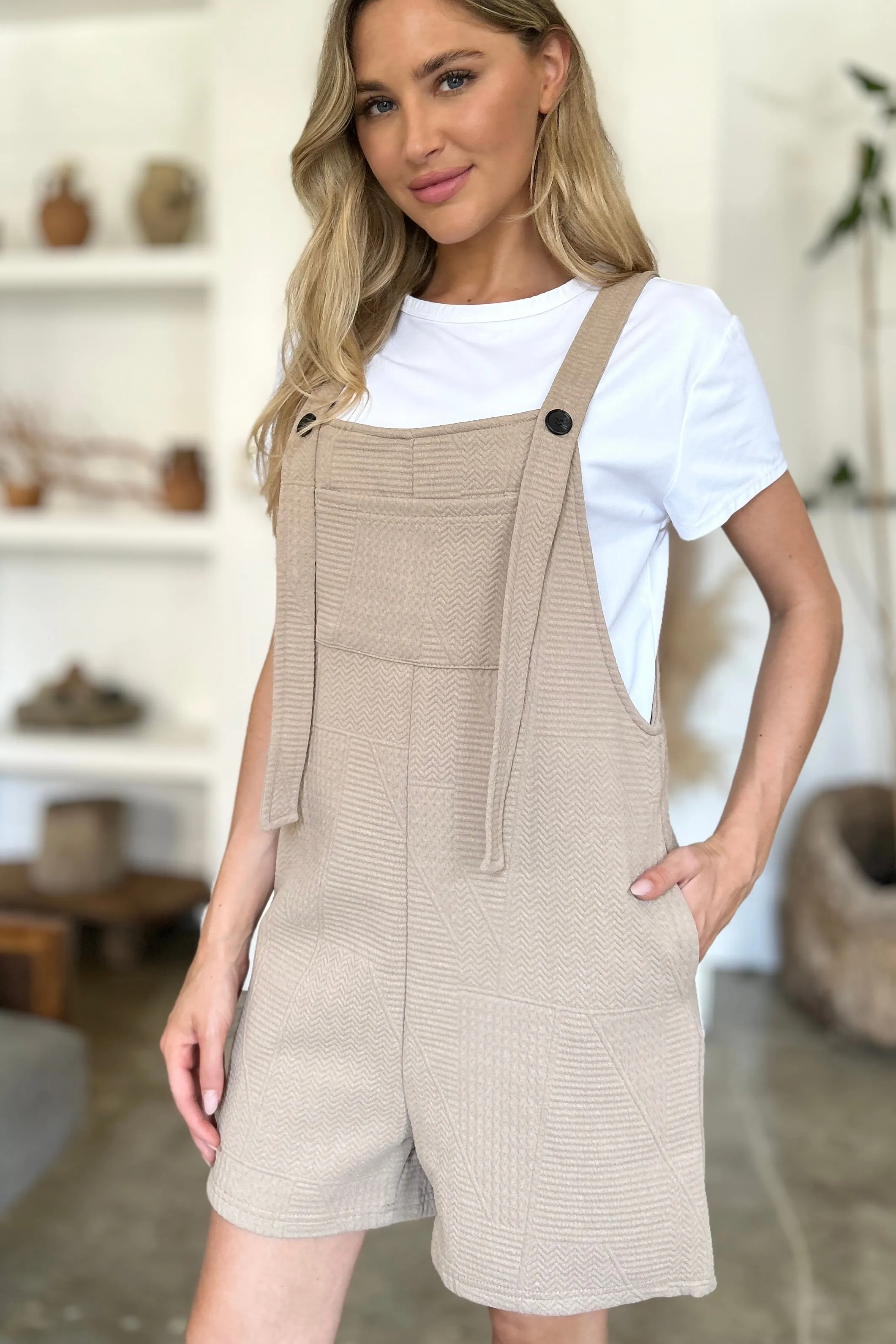 Texture Sleeveless Overall Romper