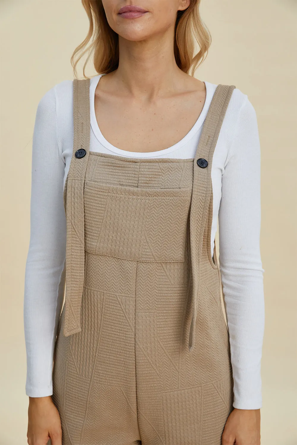 Texture Sleeveless Overall Romper