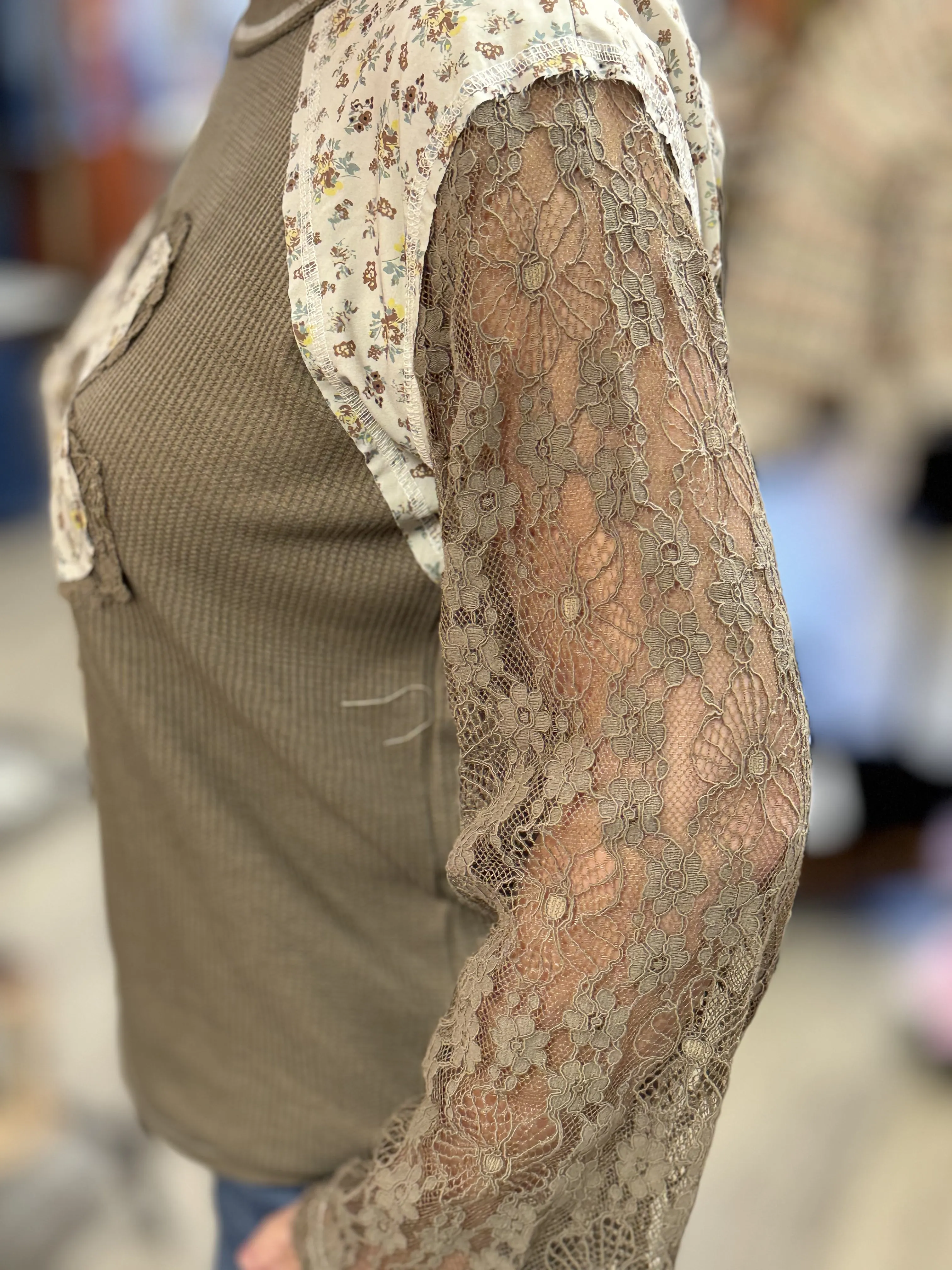 Tiffany Thermal Lace Flower Top