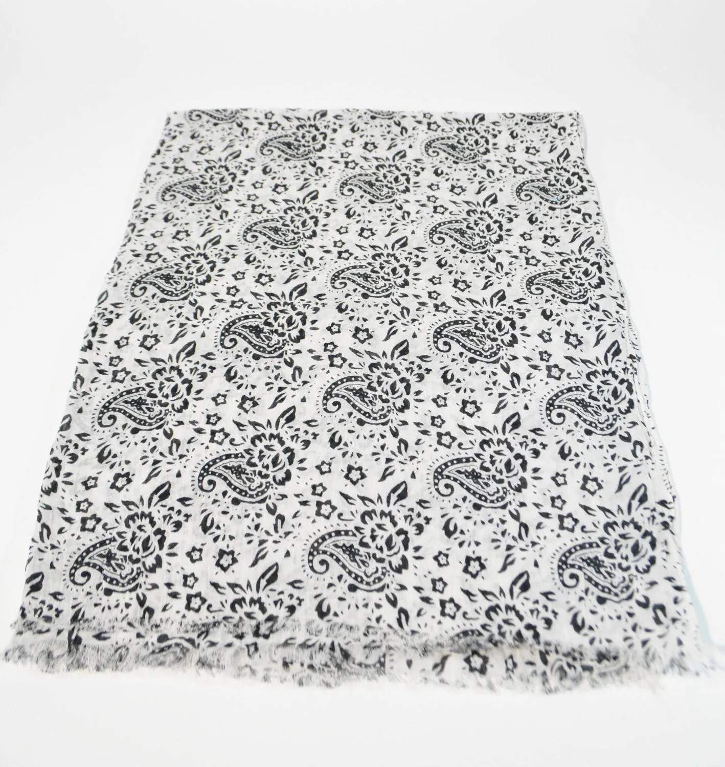 Viscose Scarf Paisley Print